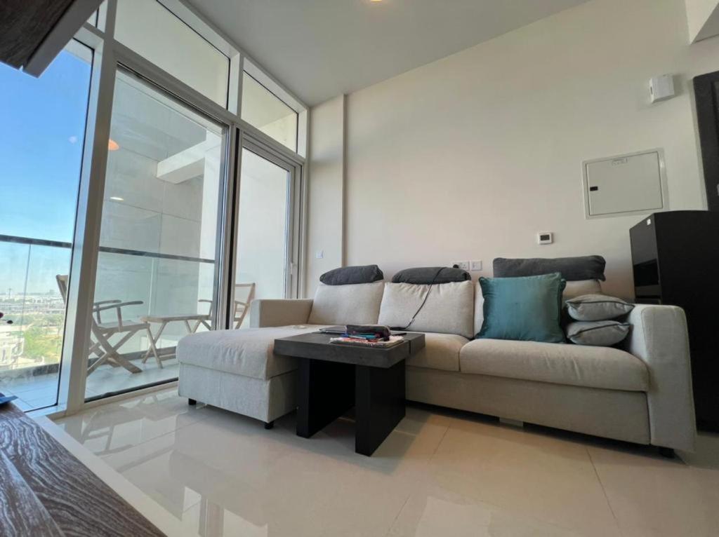 Apartment Damac Golf Dubai