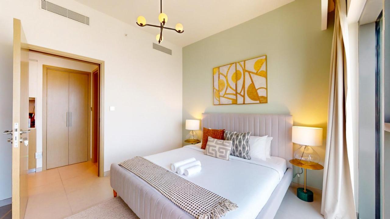 Burj Royale - One Bed On High Floor With View