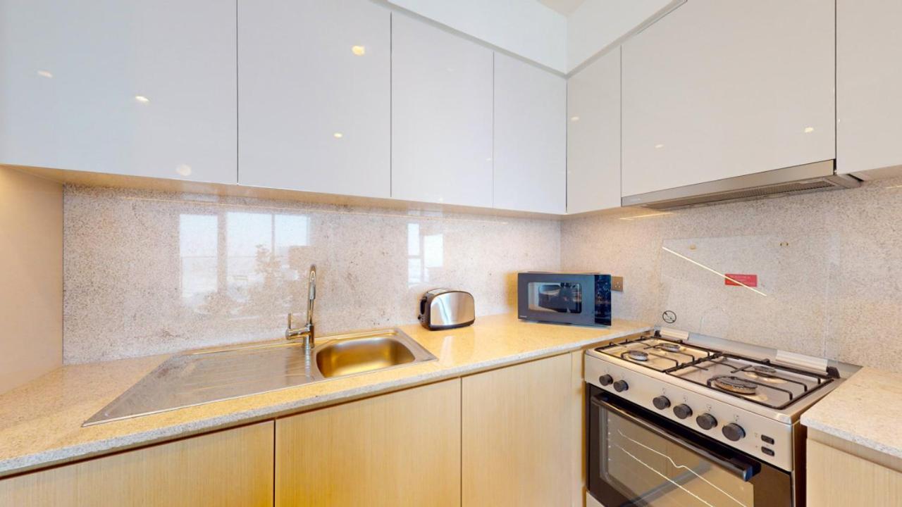 Burj Royale - One Bed On High Floor With View *