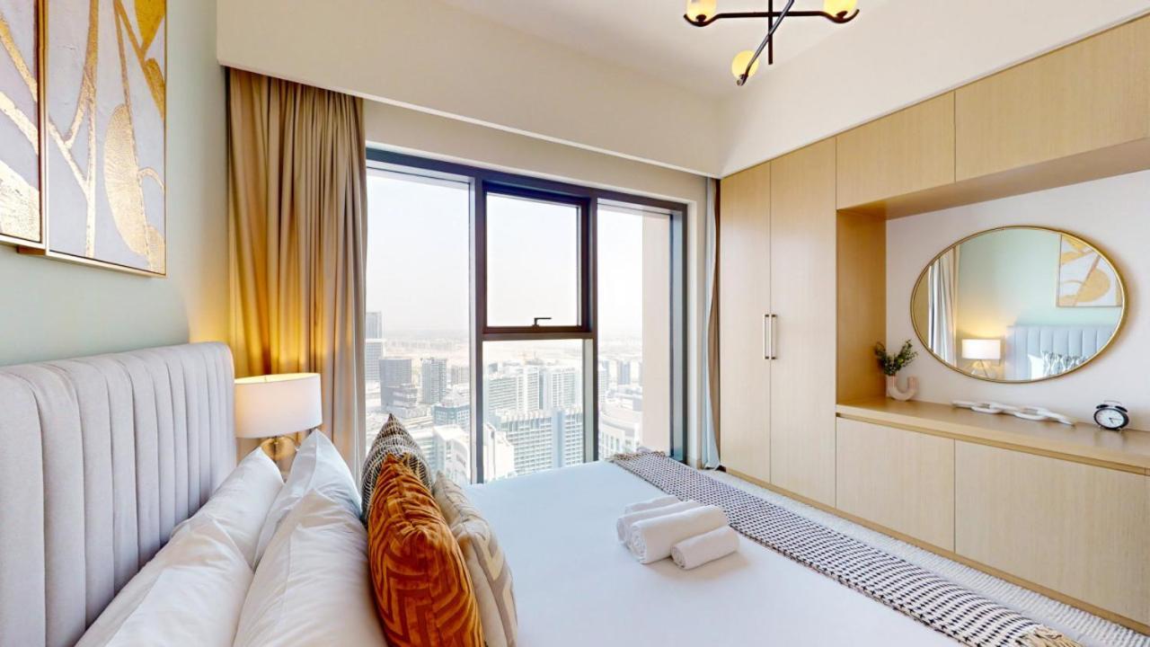 Burj Royale - One Bed On High Floor With View Apartment