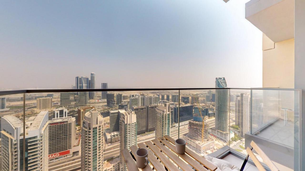 Burj Royale - One Bed On High Floor With View Apartment Dubai