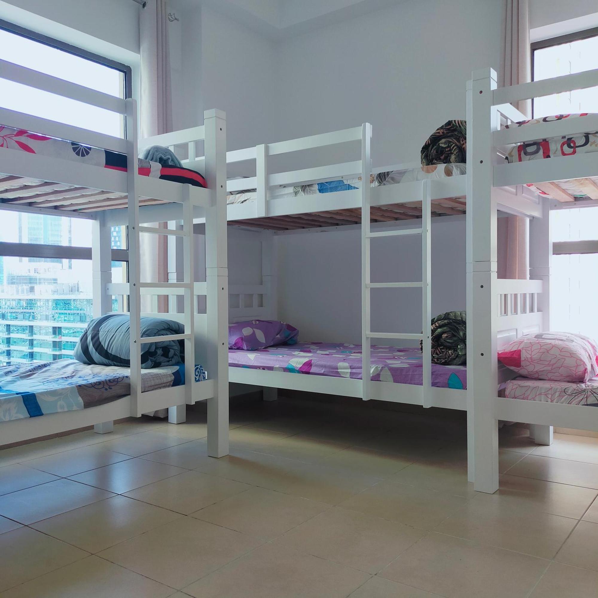 Sea La Vie Hostel Dubai