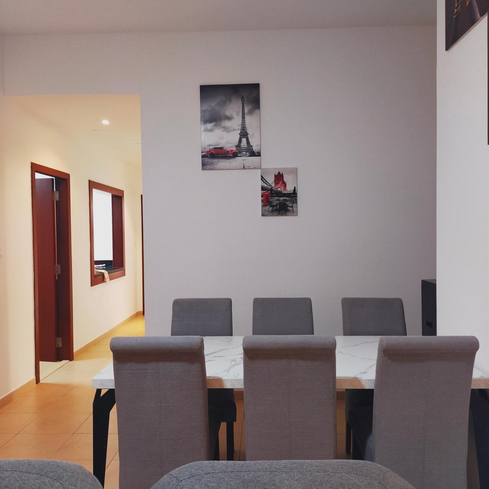 Sea La Vie Hostel Dubai