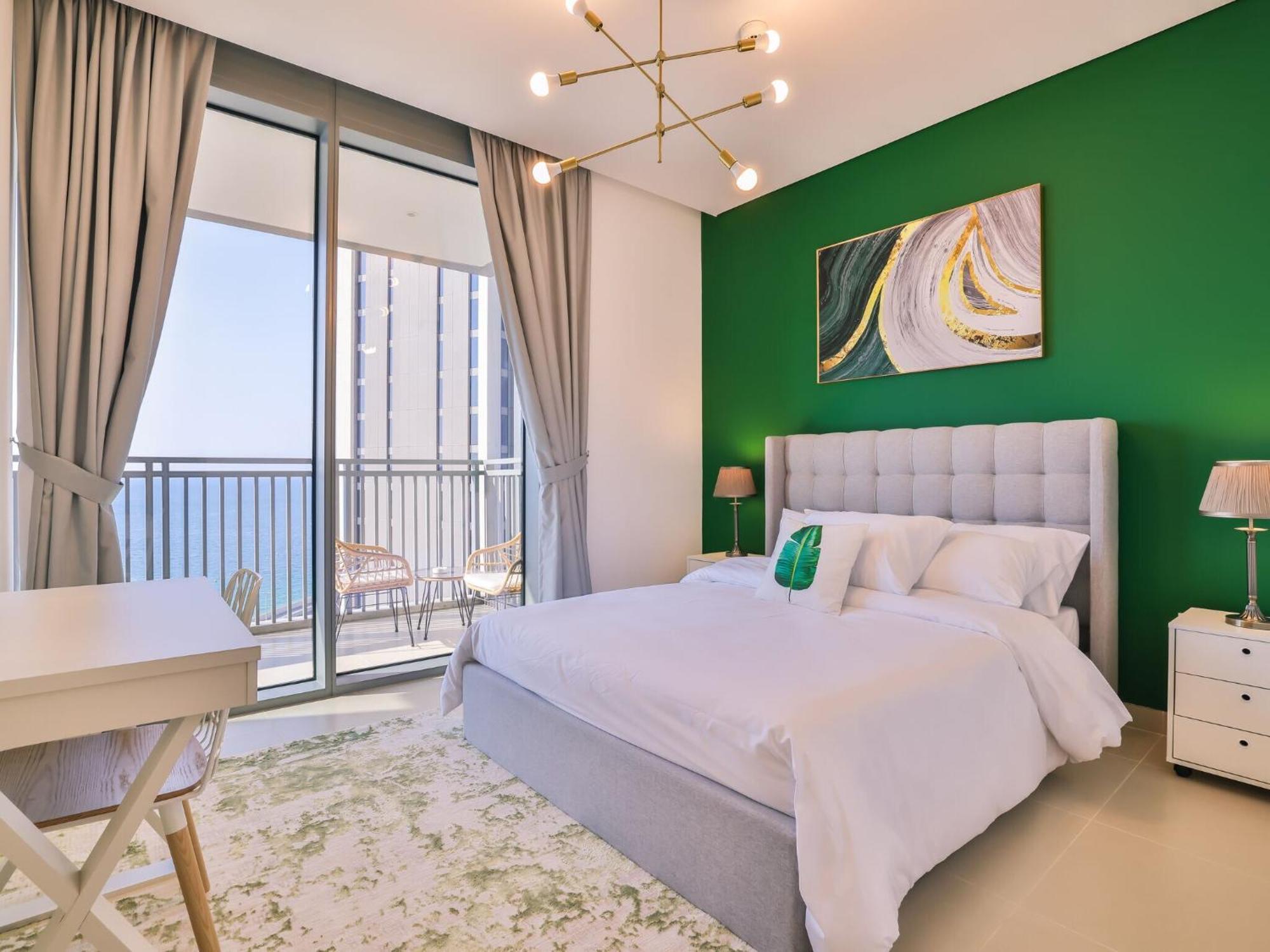 Luxurious Marina Views Pool Gym By Sojo