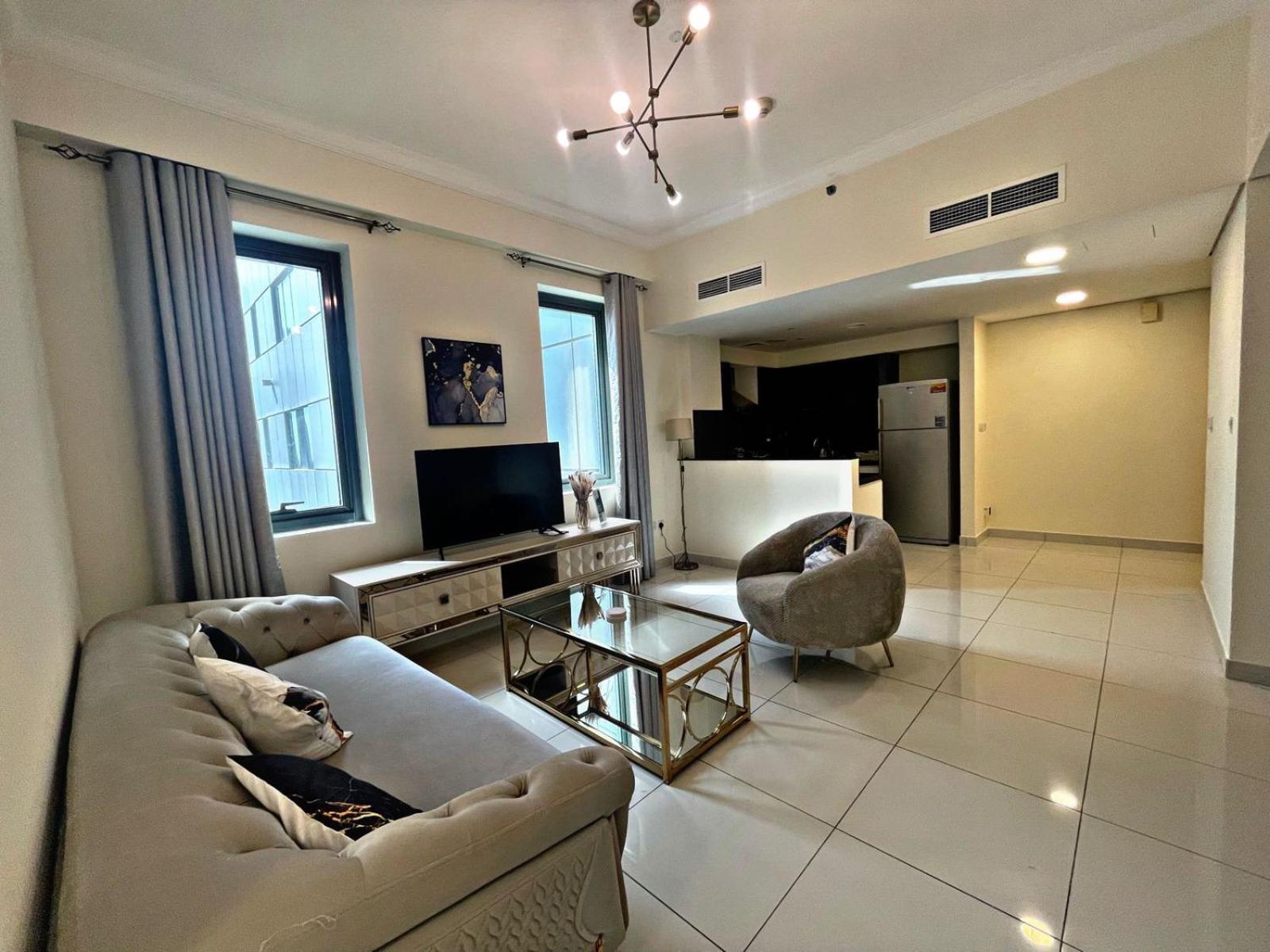 Royal Maison Luxurious 2 Bedroom In Business Bay Dubai