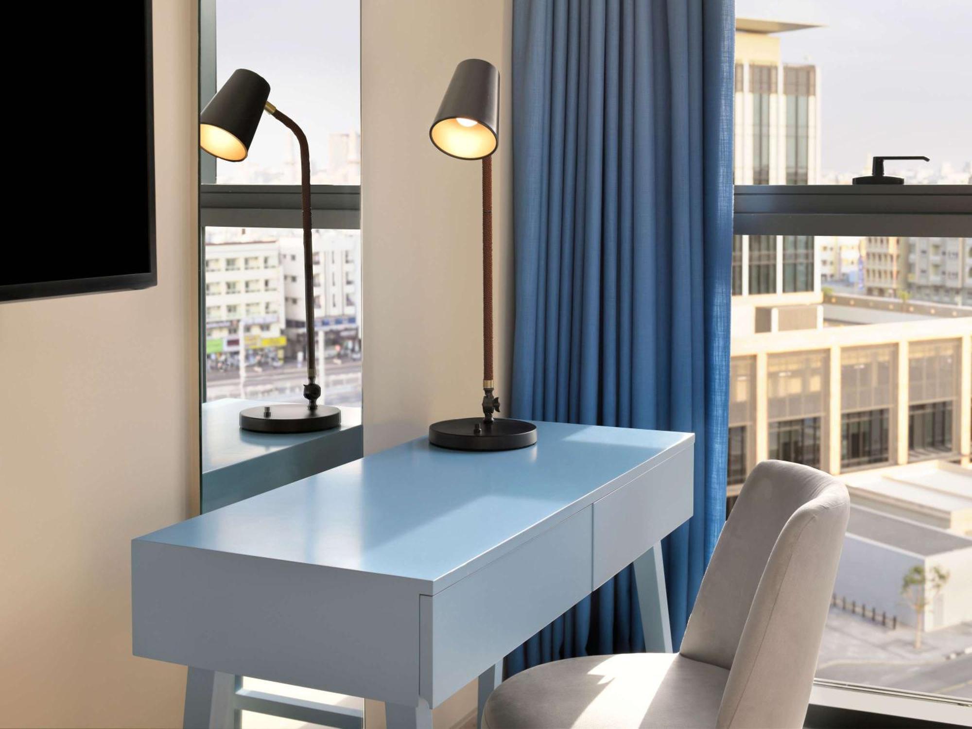 Mercure Deira Hotel 3*