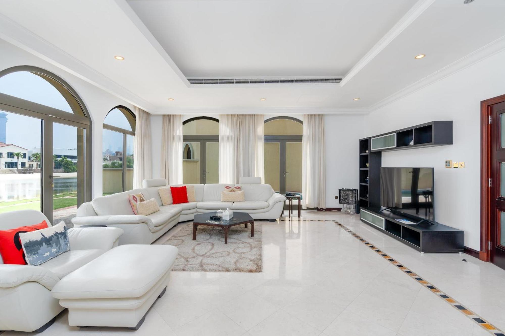 Palm Jumeirah - 4br - Private Beach - Cityapartmentstay