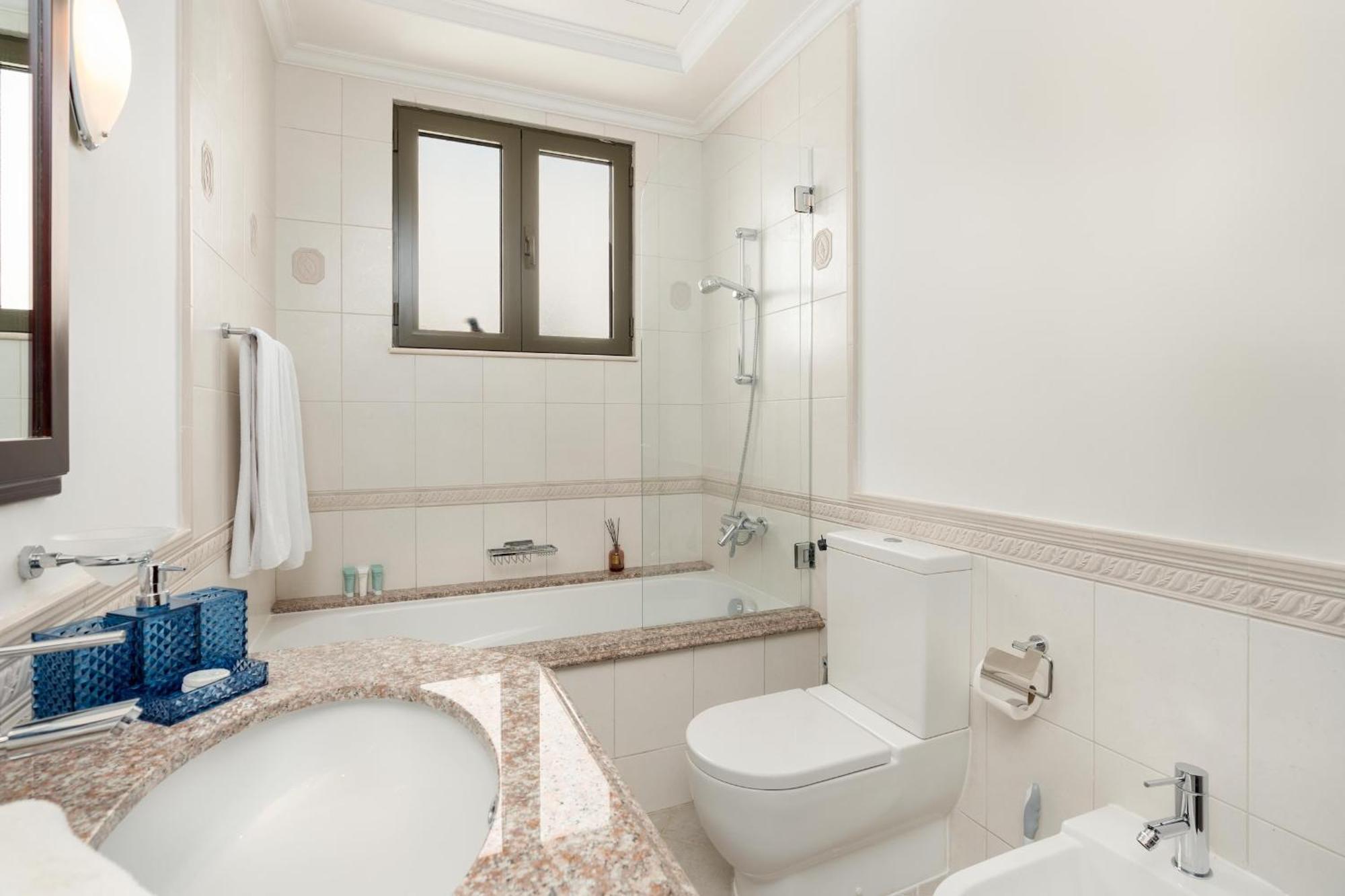 Palm Jumeirah - 4br - Private Beach - Cityapartmentstay * Dubai