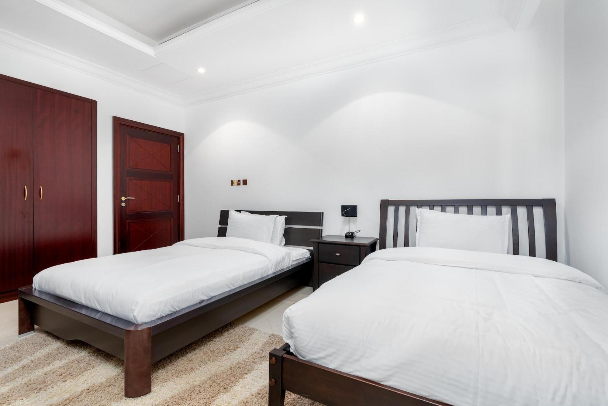 Palm Jumeirah - 4br - Private Beach - Cityapartmentstay