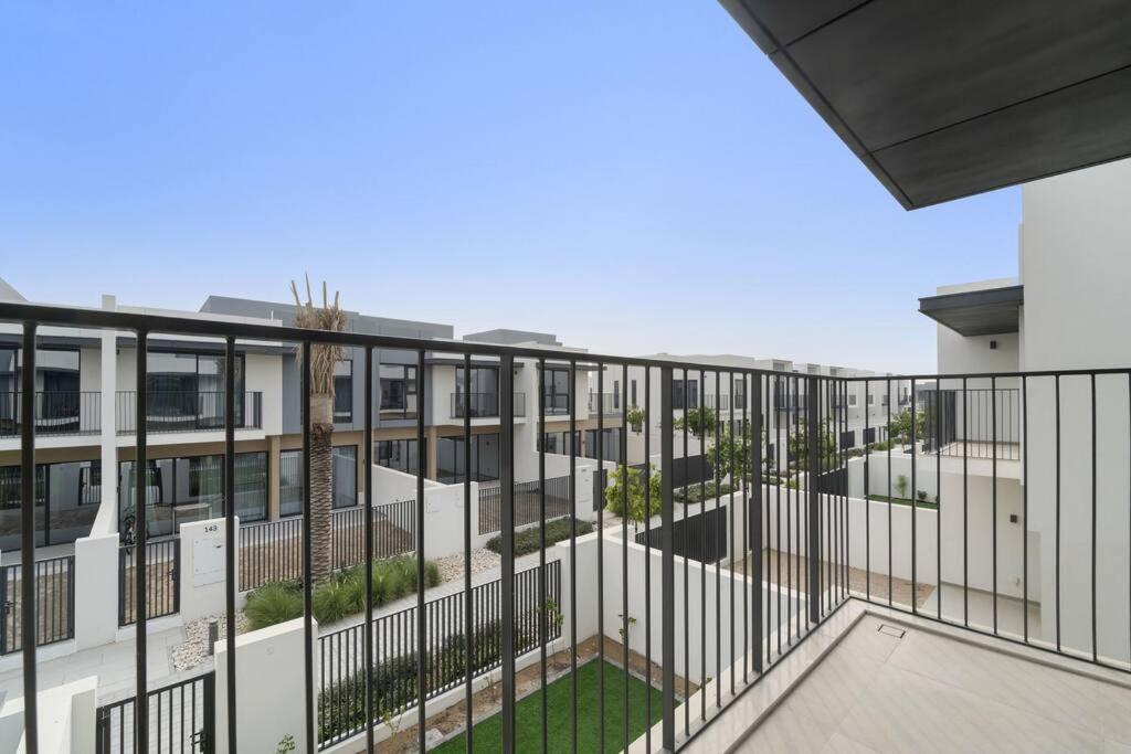 Villa Relaxing Staycation - With Community Pool Dubai
