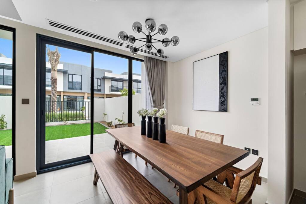 Villa Relaxing Staycation - With Community Pool Dubai