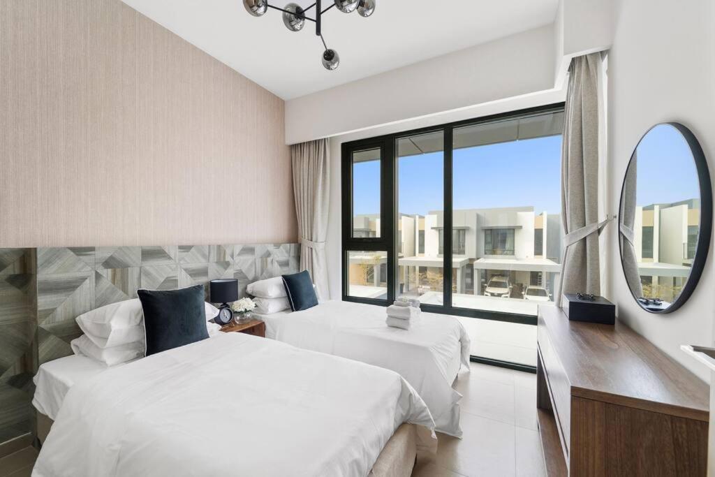Villa Relaxing Staycation - With Community Pool Dubai