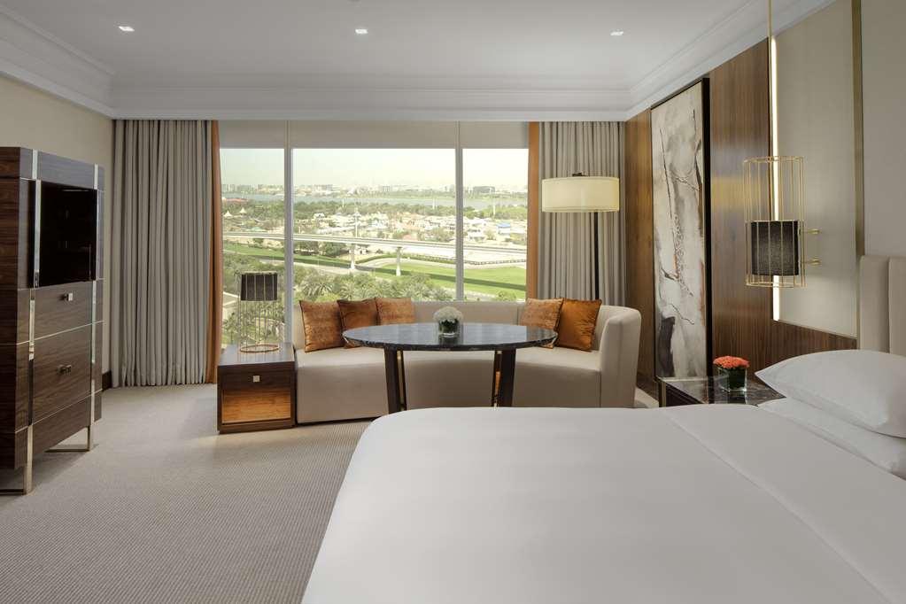Grand Hyatt 5*