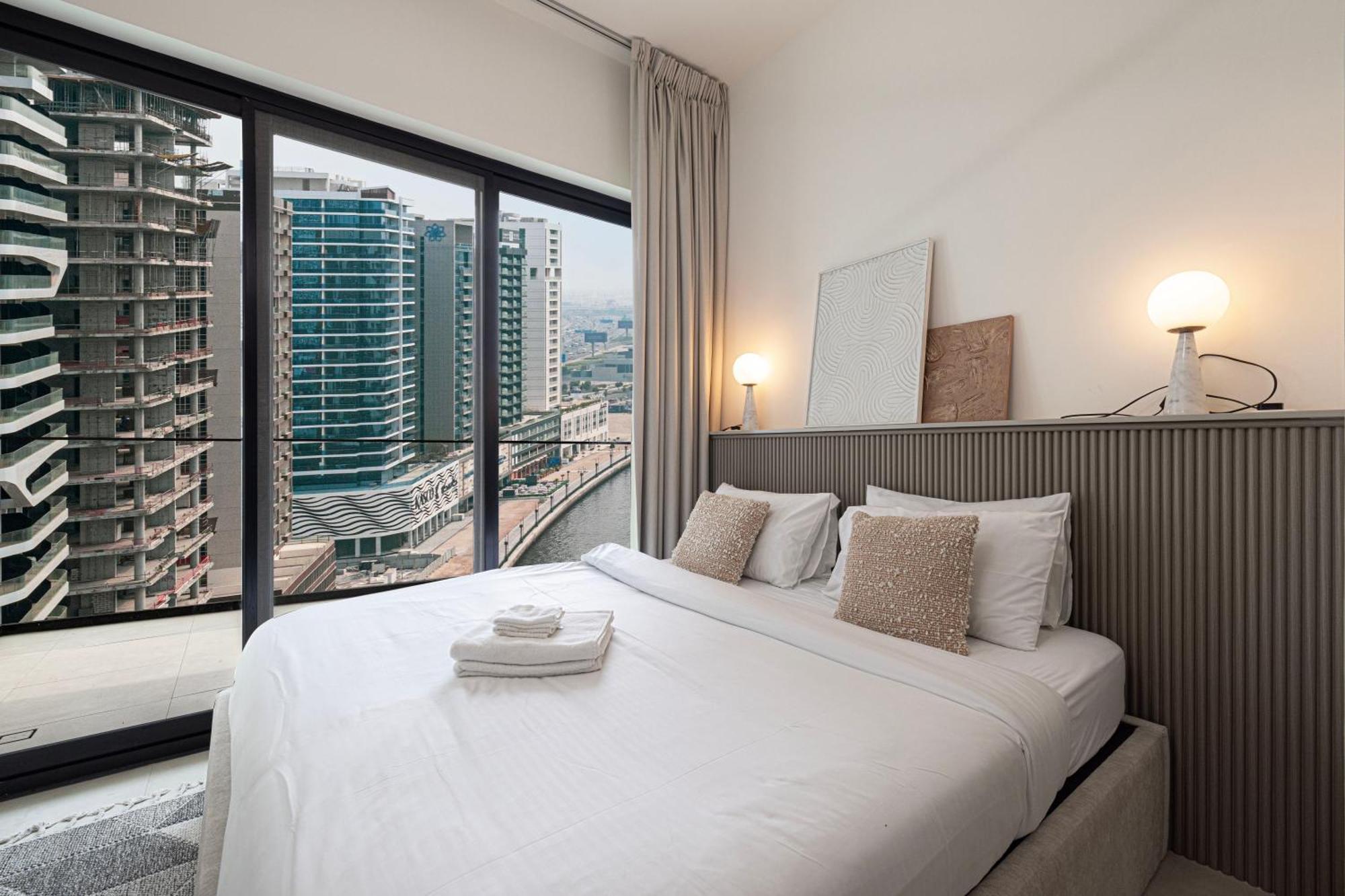 Binghatti Luxury - 5 Minutes From Burj Khalifa * Dubai