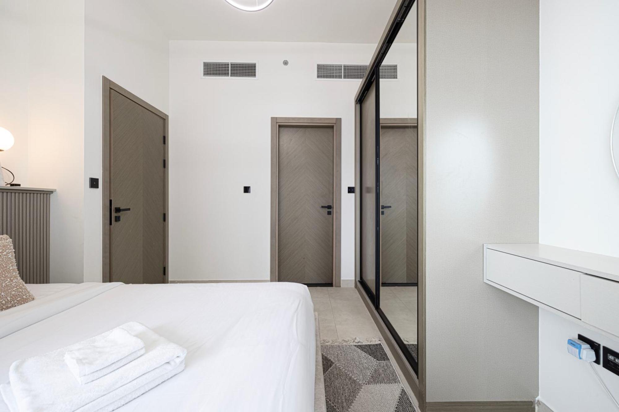 Binghatti Luxury - 5 Minutes From Burj Khalifa