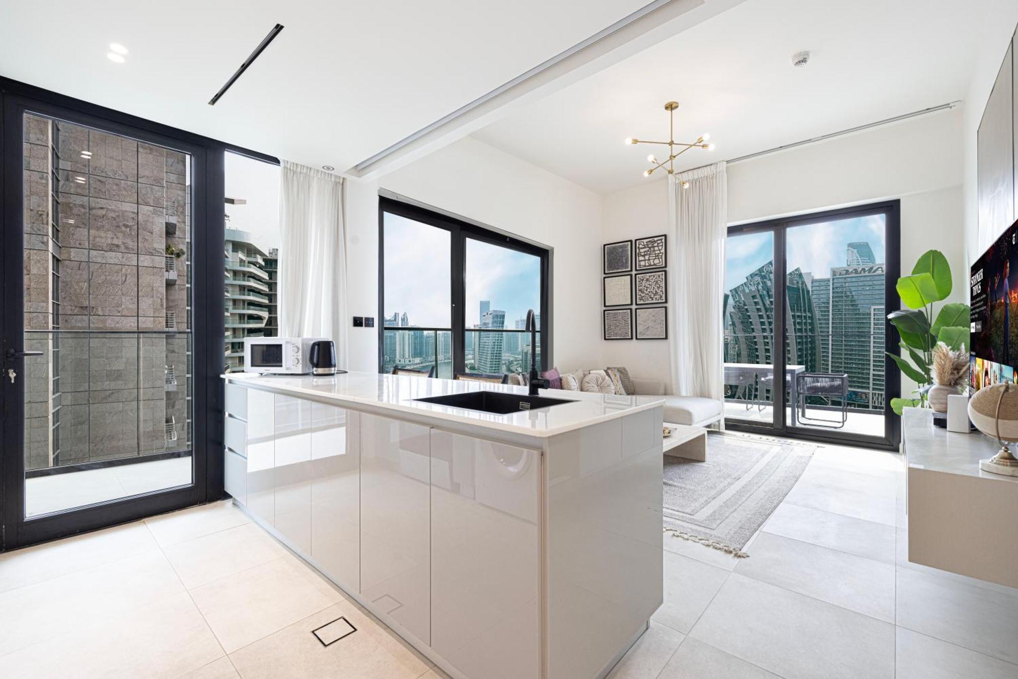 Binghatti Luxury - 5 Minutes From Burj Khalifa *