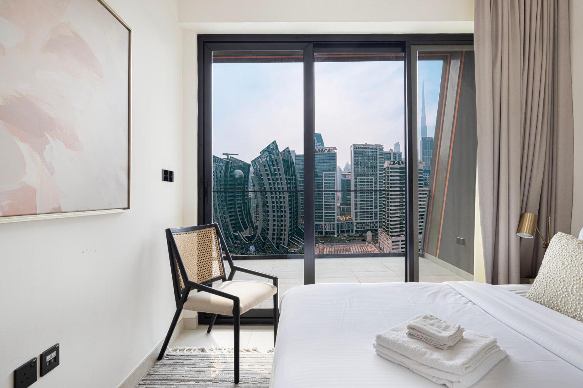 Binghatti Luxury - 5 Minutes From Burj Khalifa Apartment Dubai