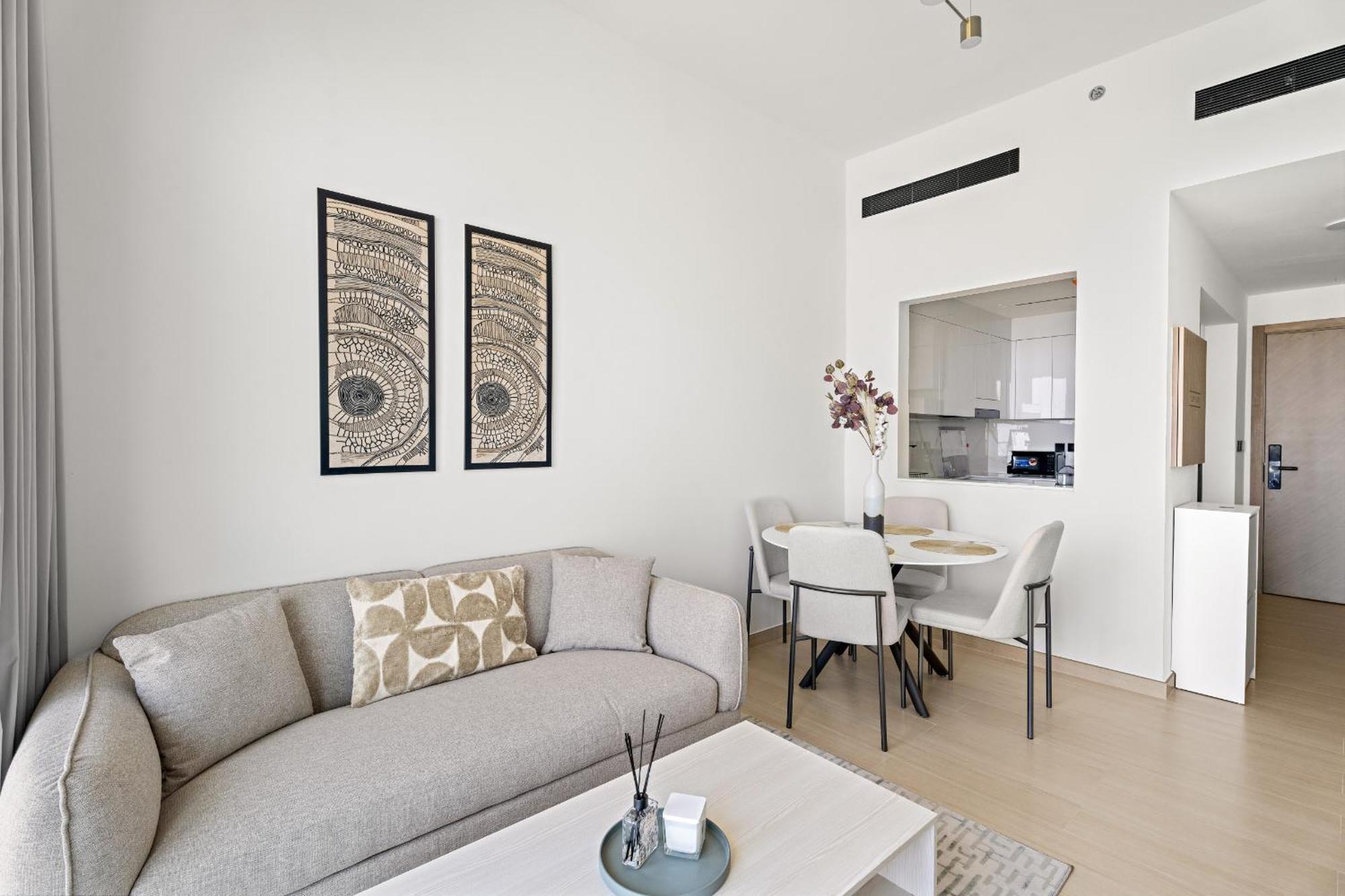 Vayk - Cozy 1 Bedroom In Jvc *