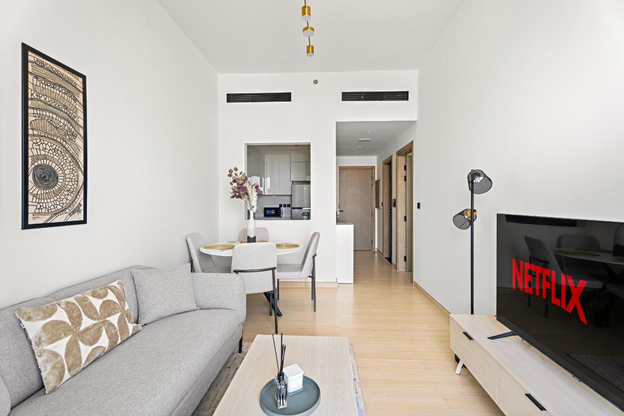 Apartamento Vayk - Cozy 1 Bedroom In Jvc Dubai