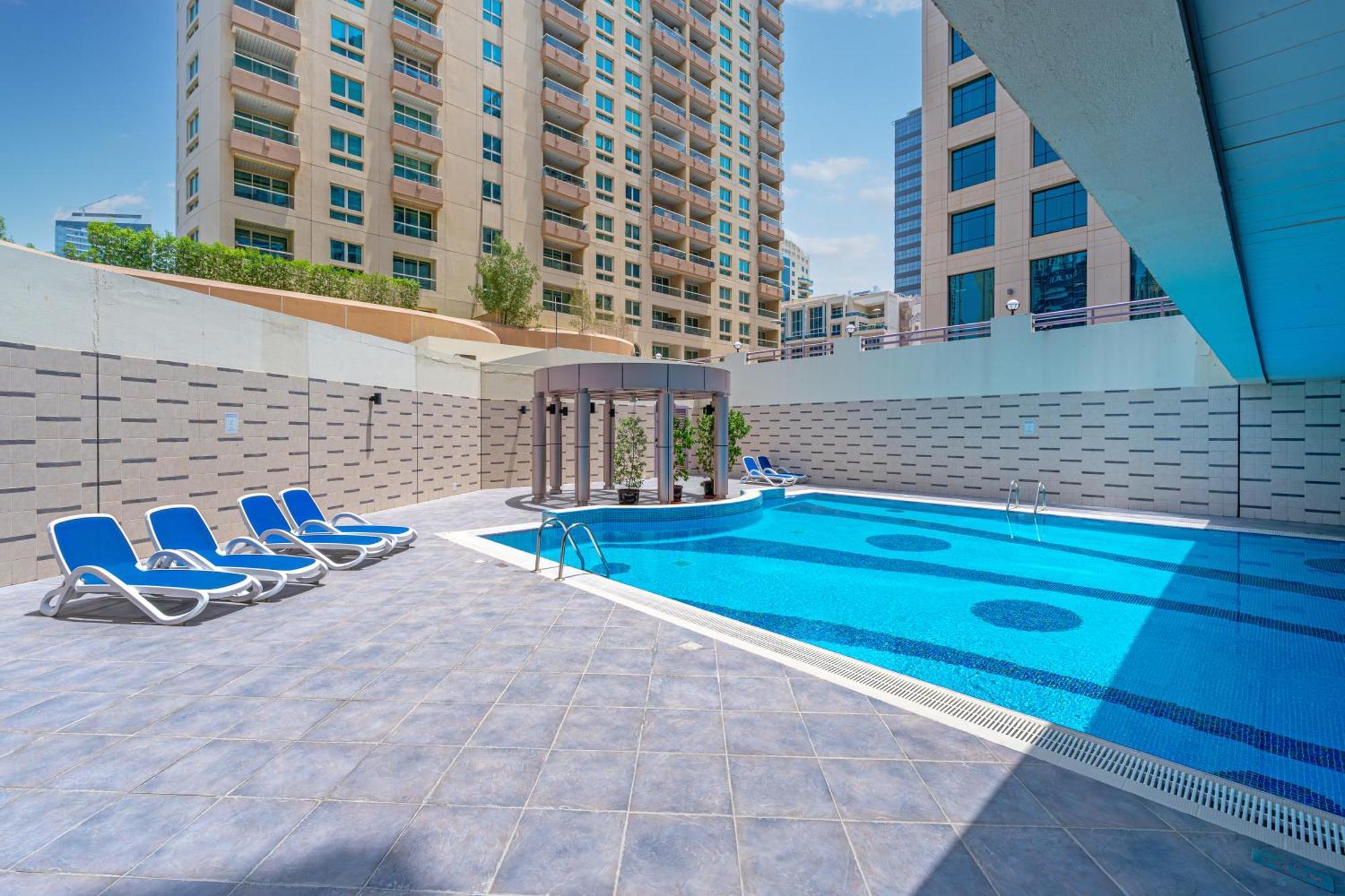 Apartment Savis Homes- Modern & Stylish Marina View