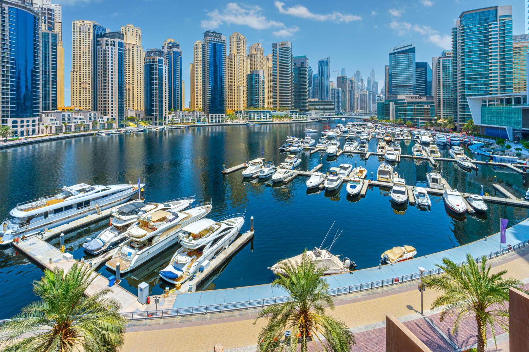 Savis Homes- Modern & Stylish Marina View Apartment Dubai