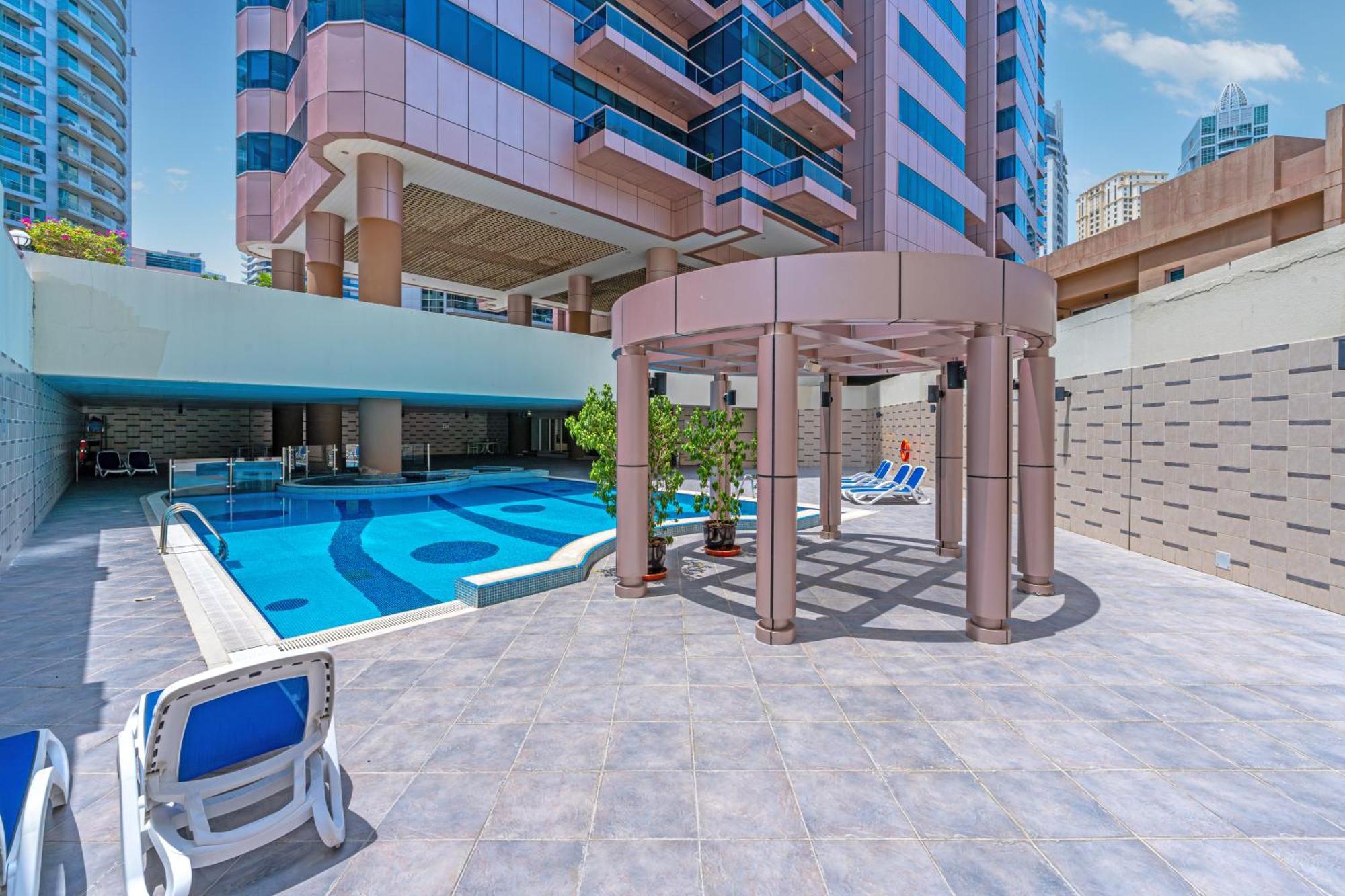 Apartment Savis Homes- Modern & Stylish Marina View