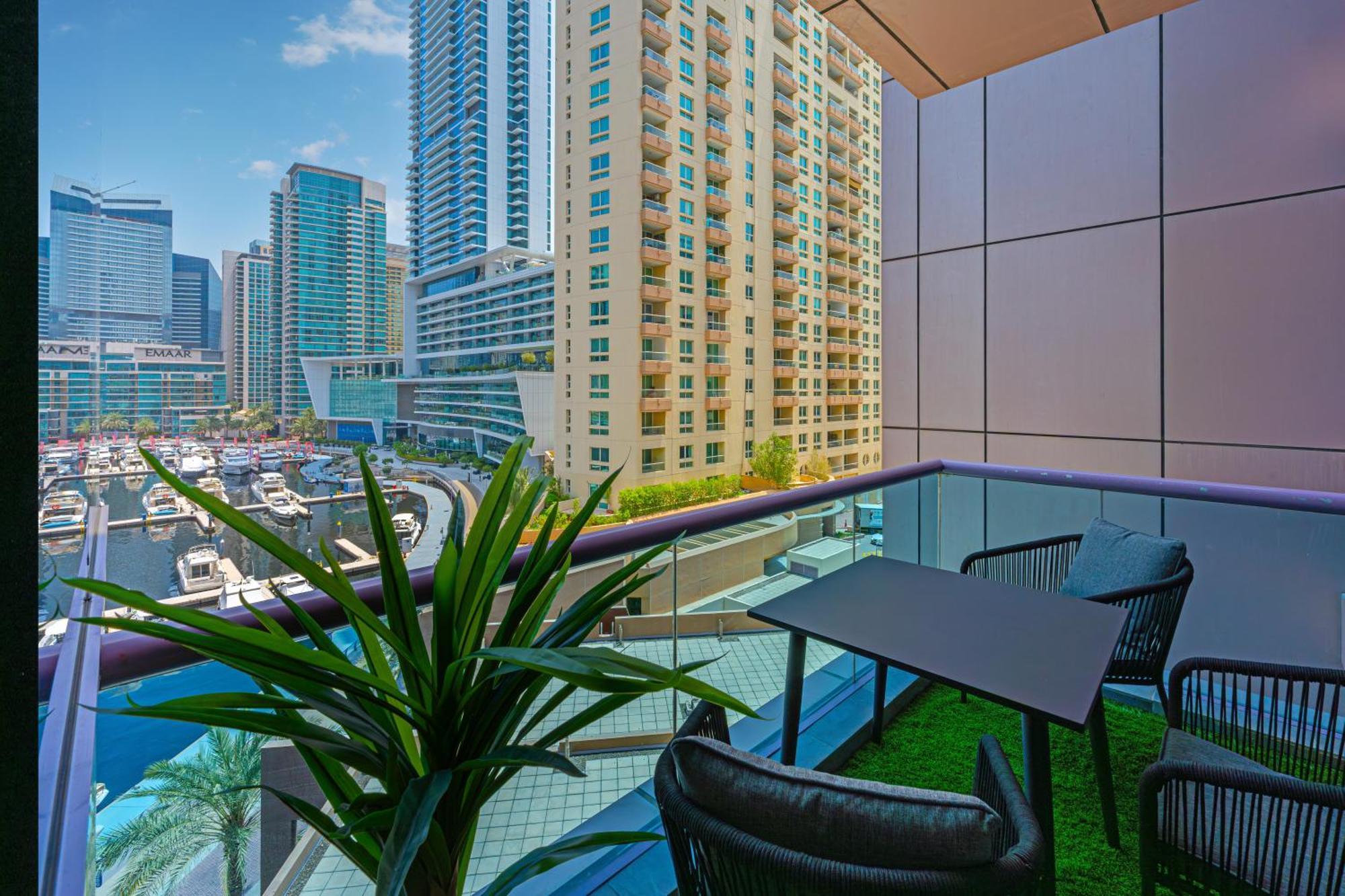 Apartment Savis Homes- Modern & Stylish Marina View