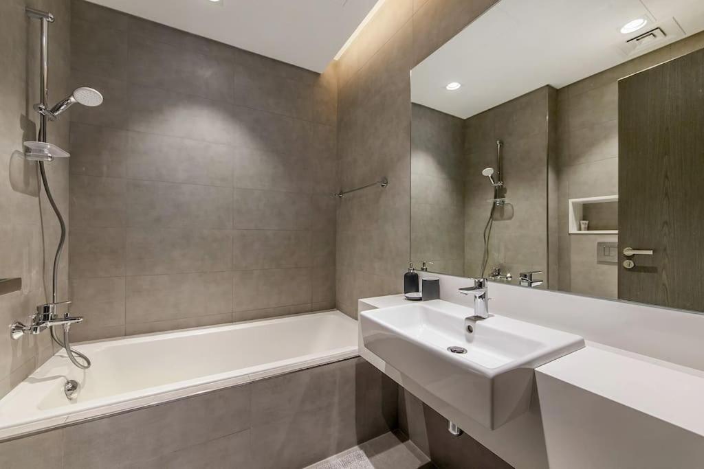 Apartment Aesthetic 1br Chrystal Lagoon