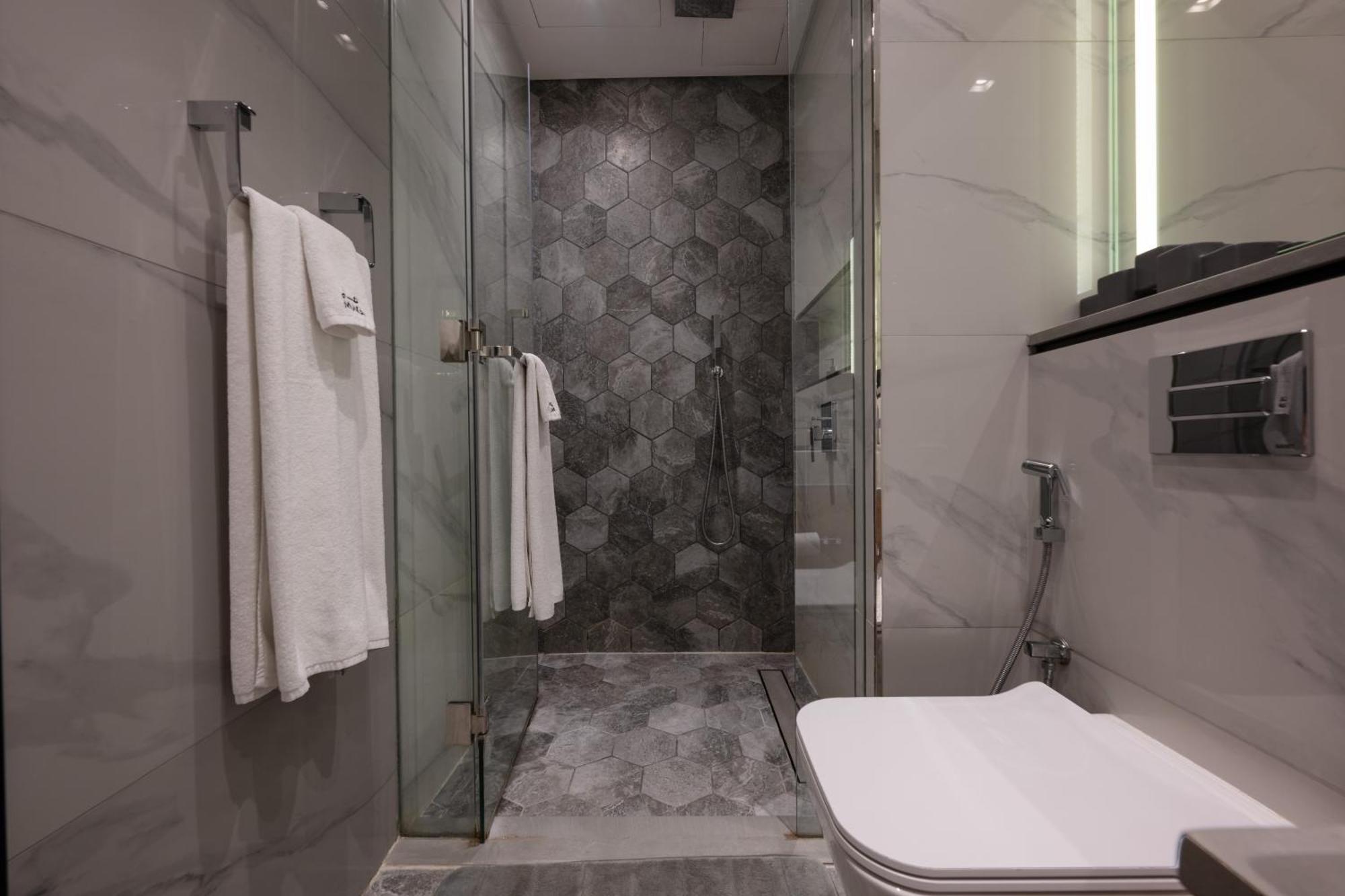 An Exquisite Apartment, 5mins To Mall Apartment