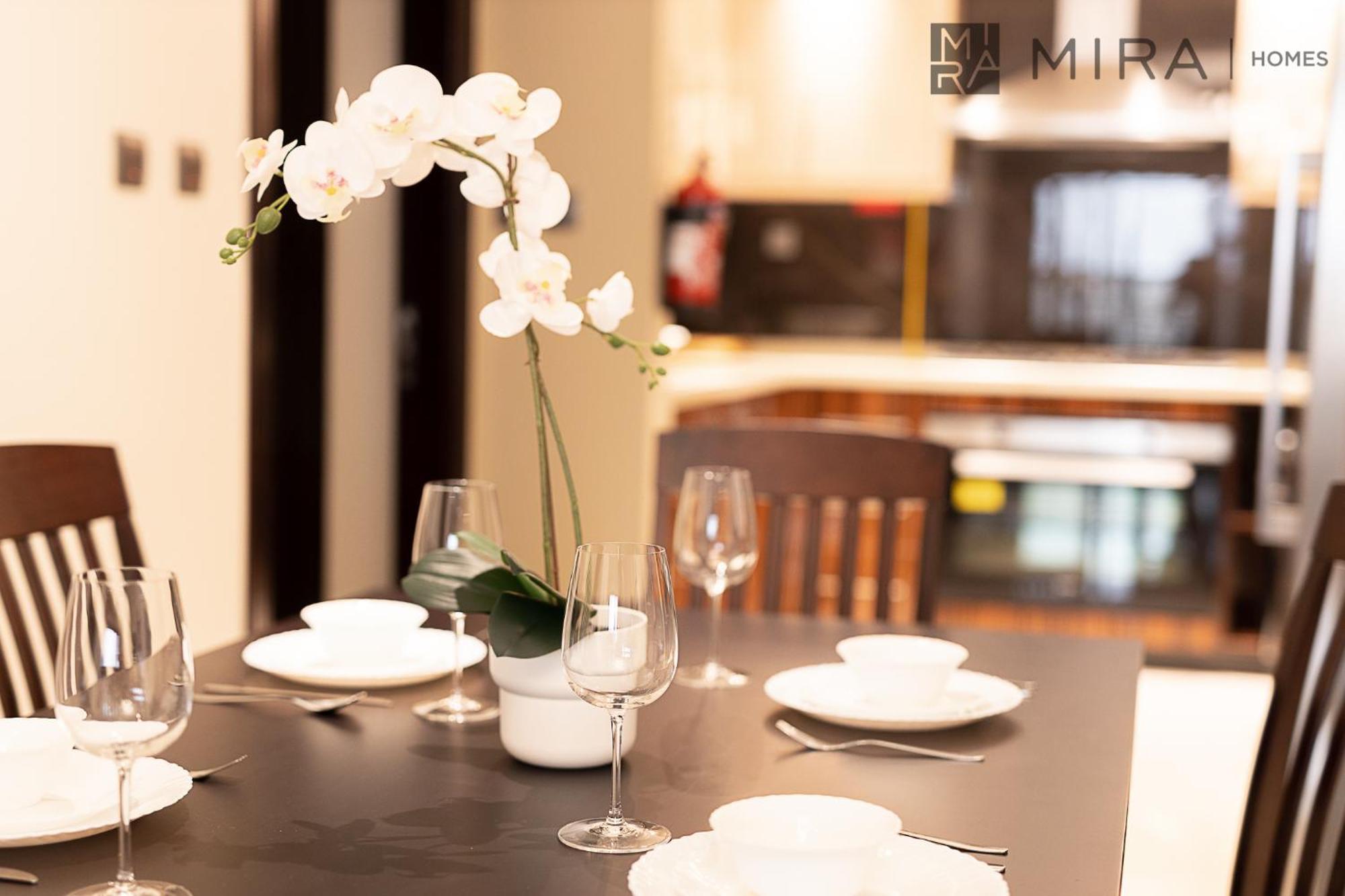 Mira Homes - Spacious And Cosy 3 Bedroom With Burj Khalifa View Apartment *