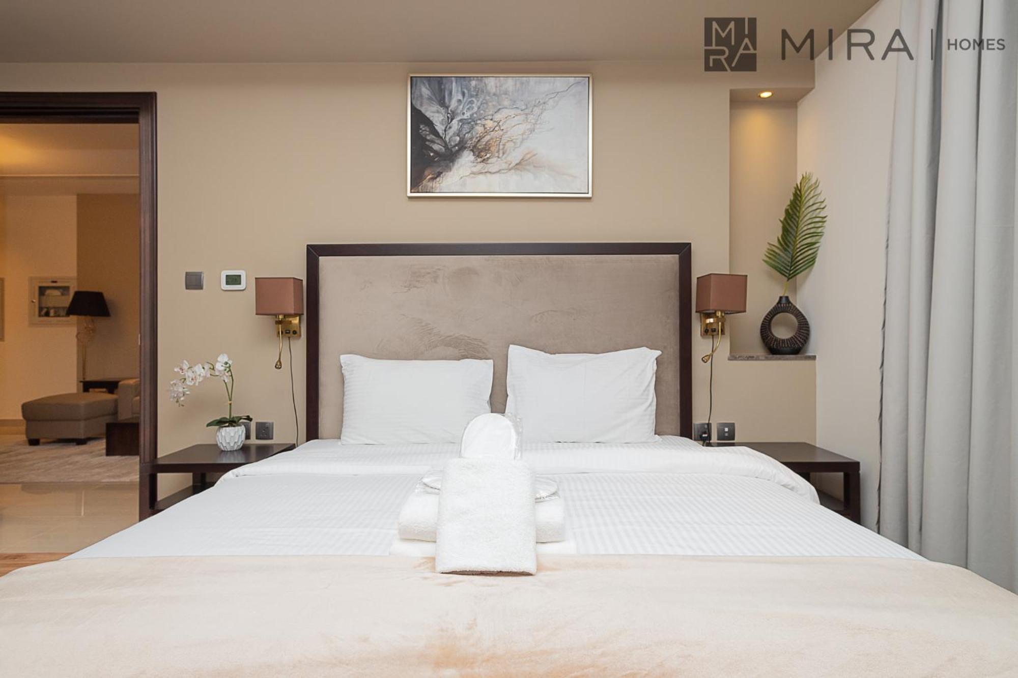 Mira Homes - Spacious And Cosy 3 Bedroom With Burj Khalifa View Apartment Dubai
