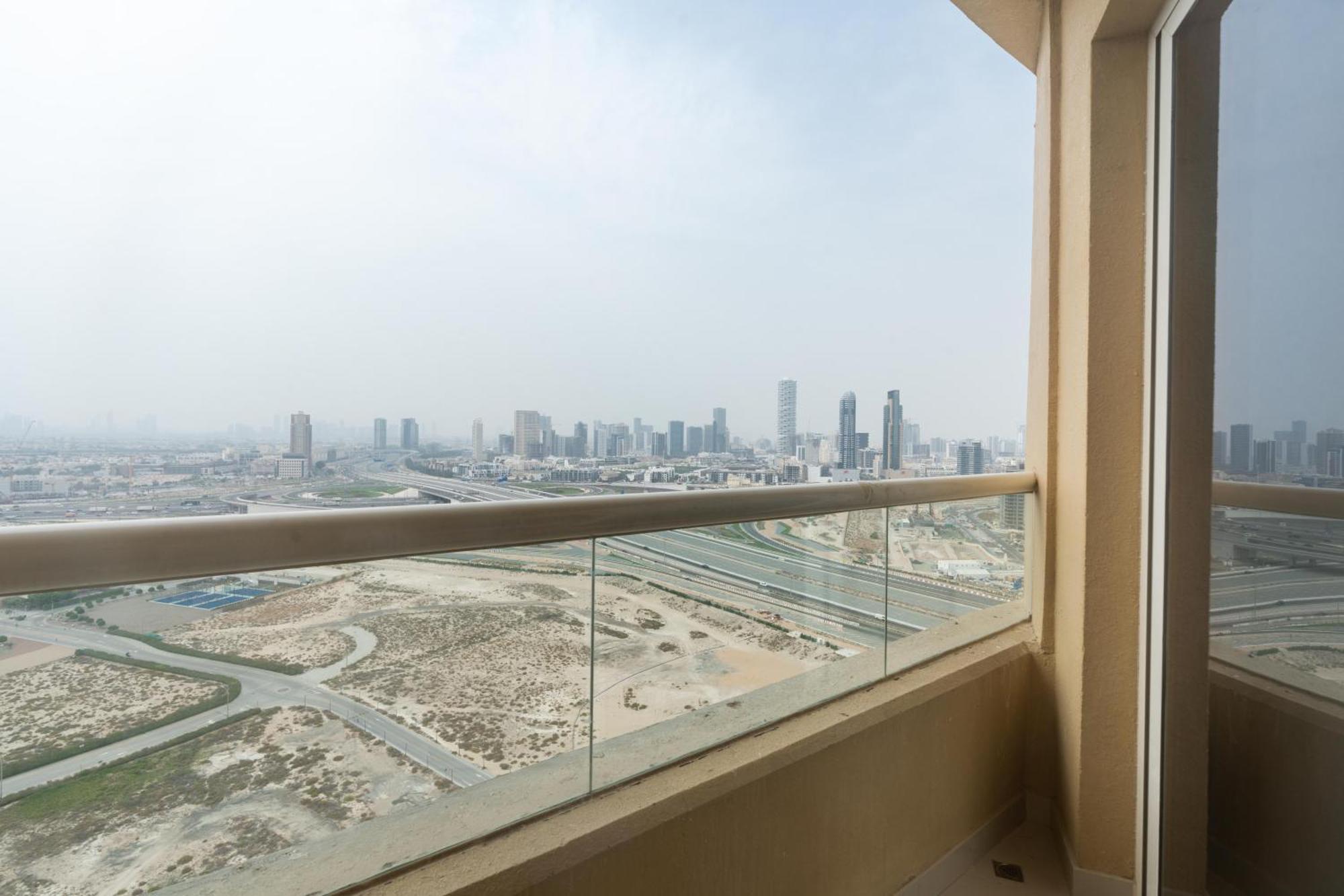Upgraded Peaceful At Impz Apartment Dubai