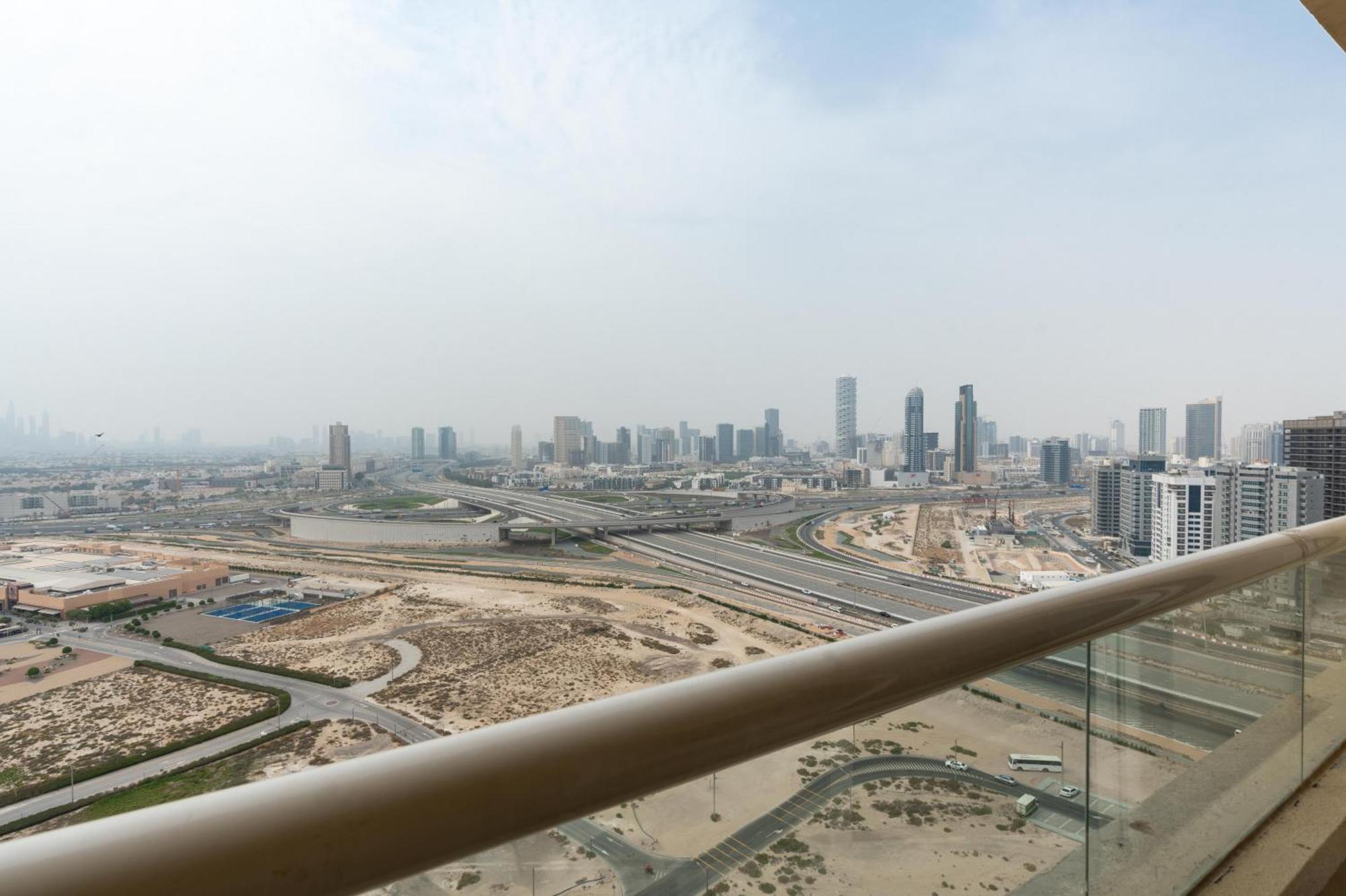 Upgraded Peaceful At Impz Dubai