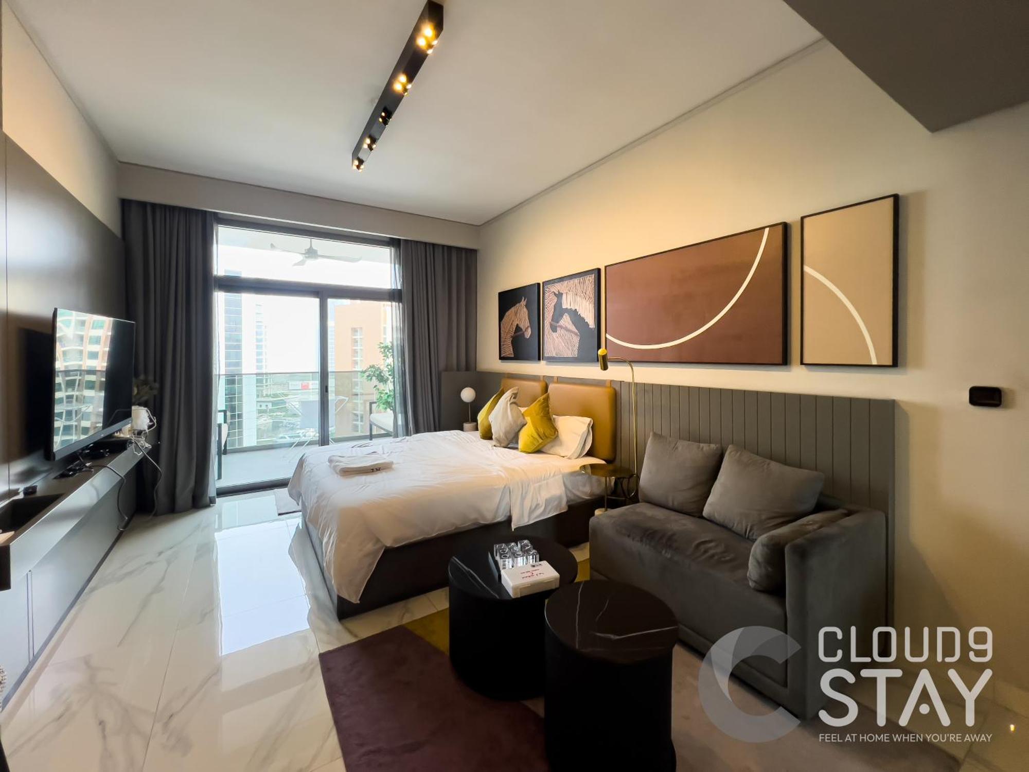 Cloud 9 - Mag 318 Tower Apartment