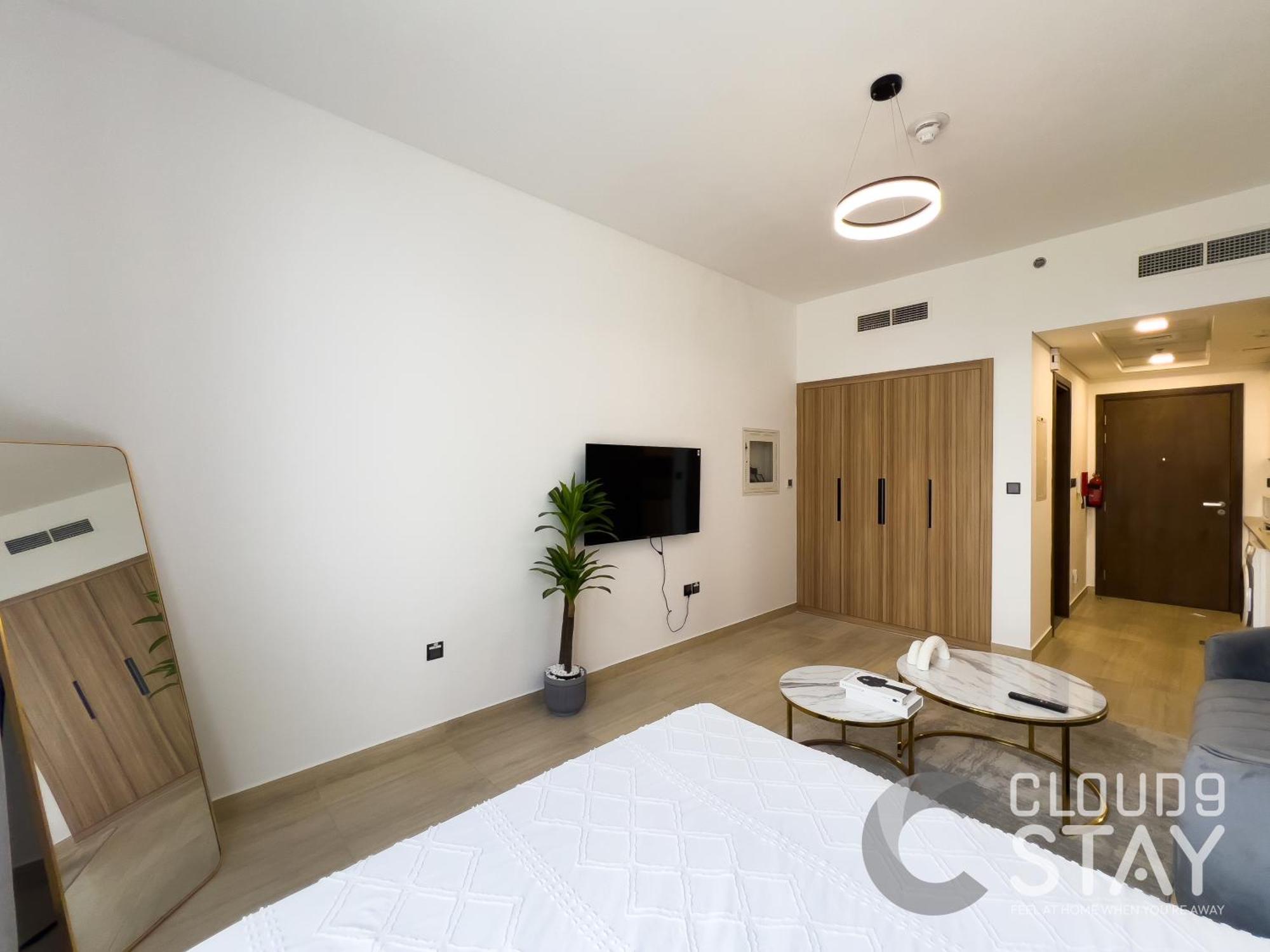 Apartment Cloud 9 - Serene Living In Jvcs Pantheon Elysee Ii *