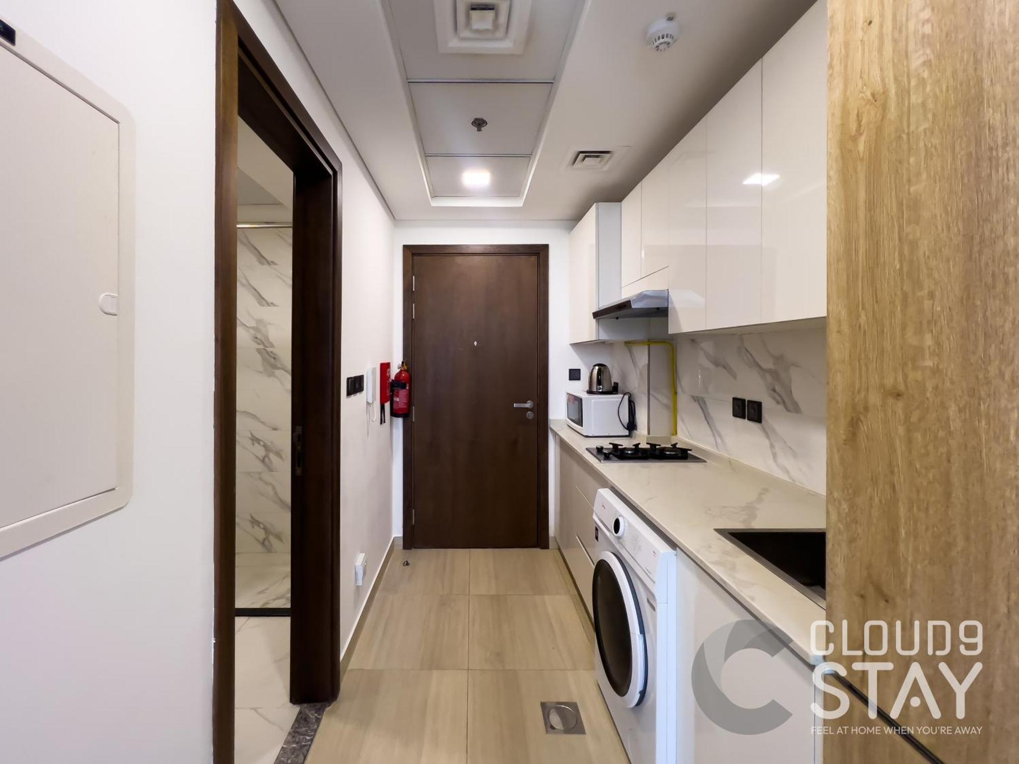 Cloud 9 - Serene Living In Jvcs Pantheon Elysee Ii Dubai