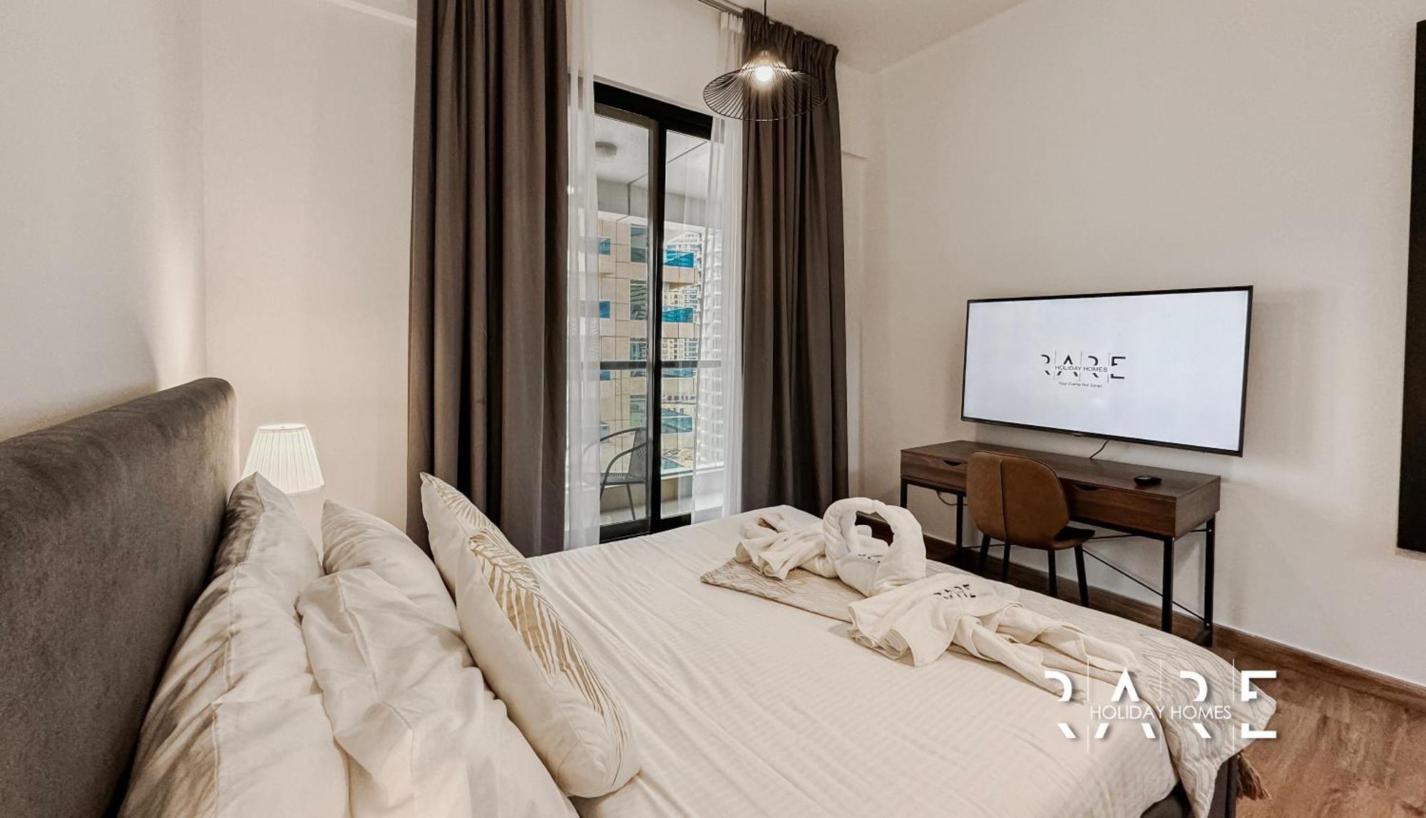 Rare Homes - Near Harbor - Escan Marina Tower - R1103 - Marina Apartment *