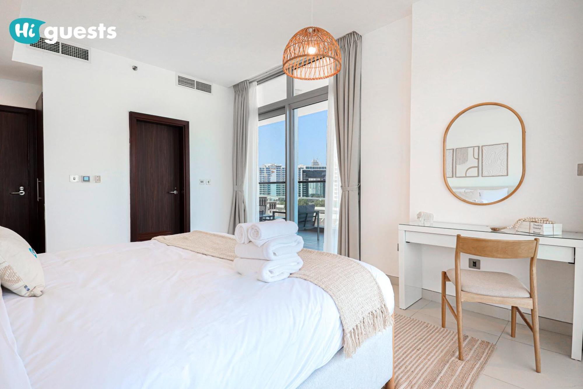 Apartment Higuests - Premier Beachfront Stylish 2br Maid