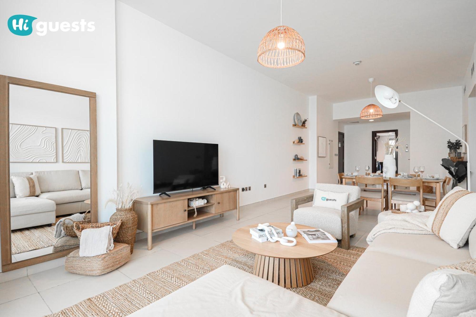 Higuests - Premier Beachfront Stylish 2br Maid
