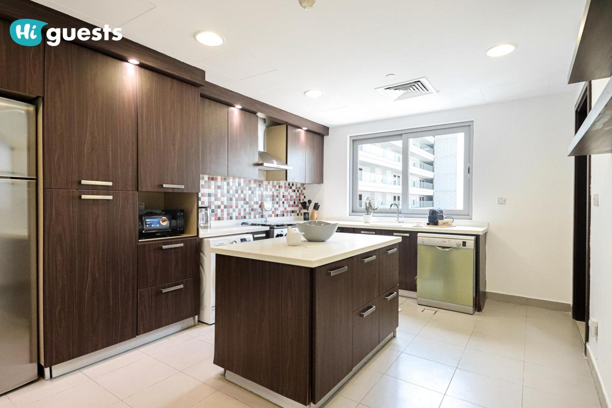 Higuests - Premier Beachfront Stylish 2br Maid *