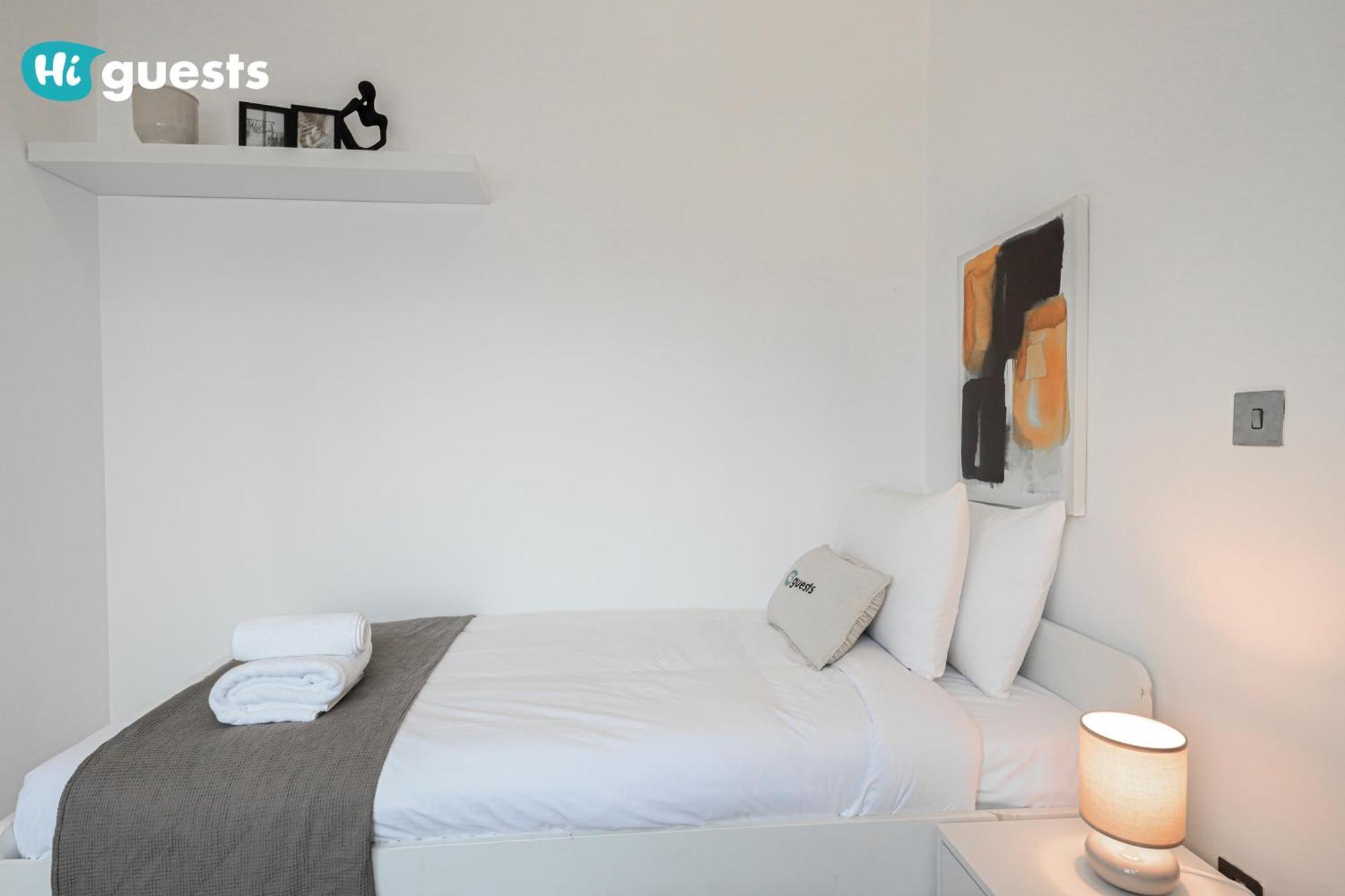 Apartment Higuests - Premier Beachfront Stylish 2br Maid