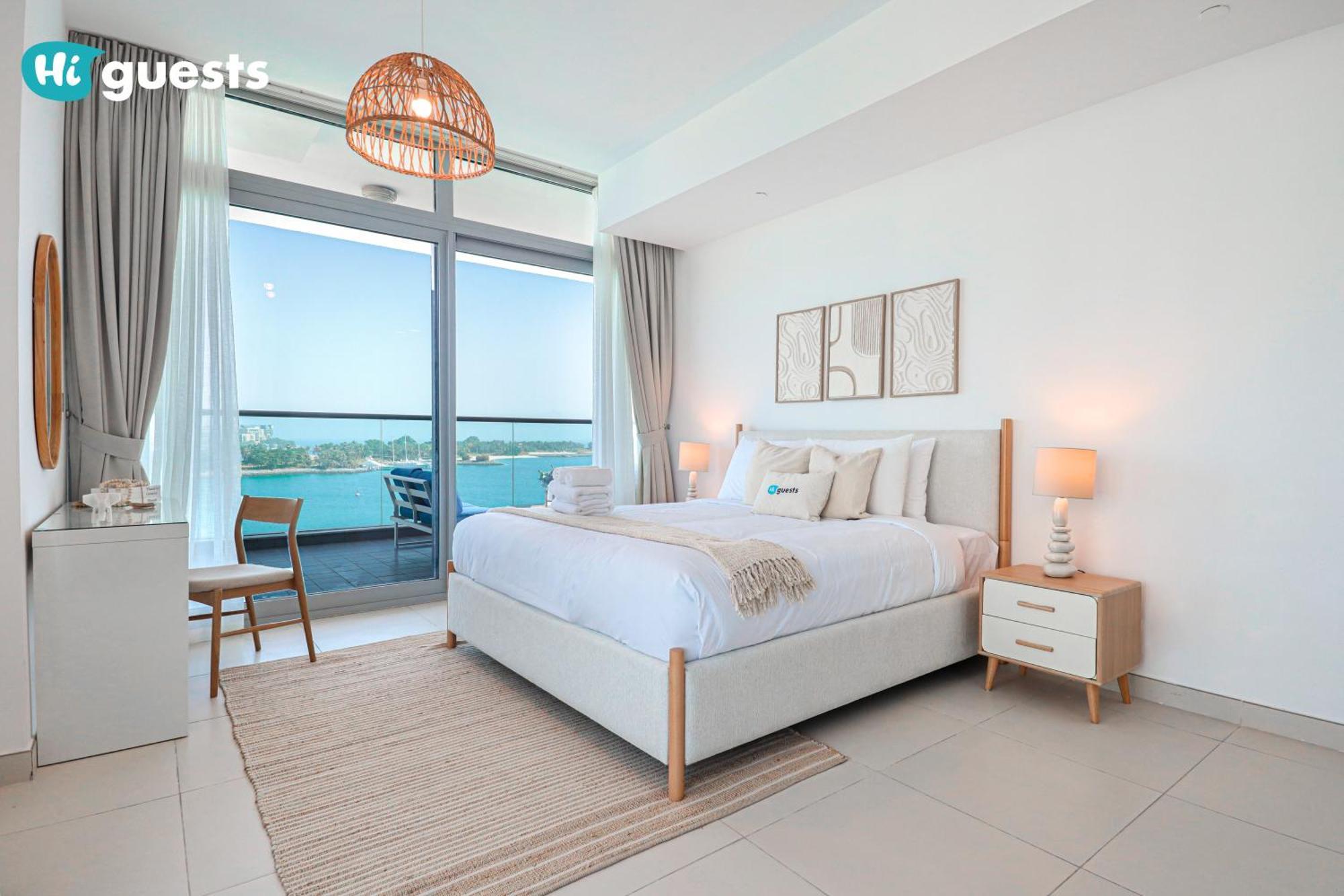 Higuests - Premier Beachfront Stylish 2br Maid