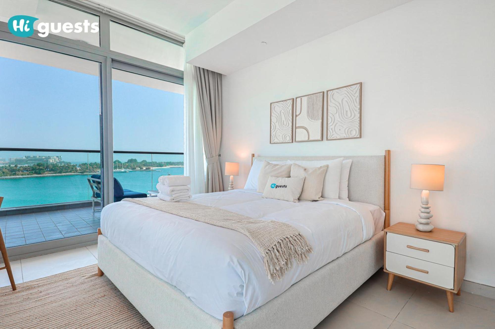 Higuests - Premier Beachfront Stylish 2br Maid Apartment *