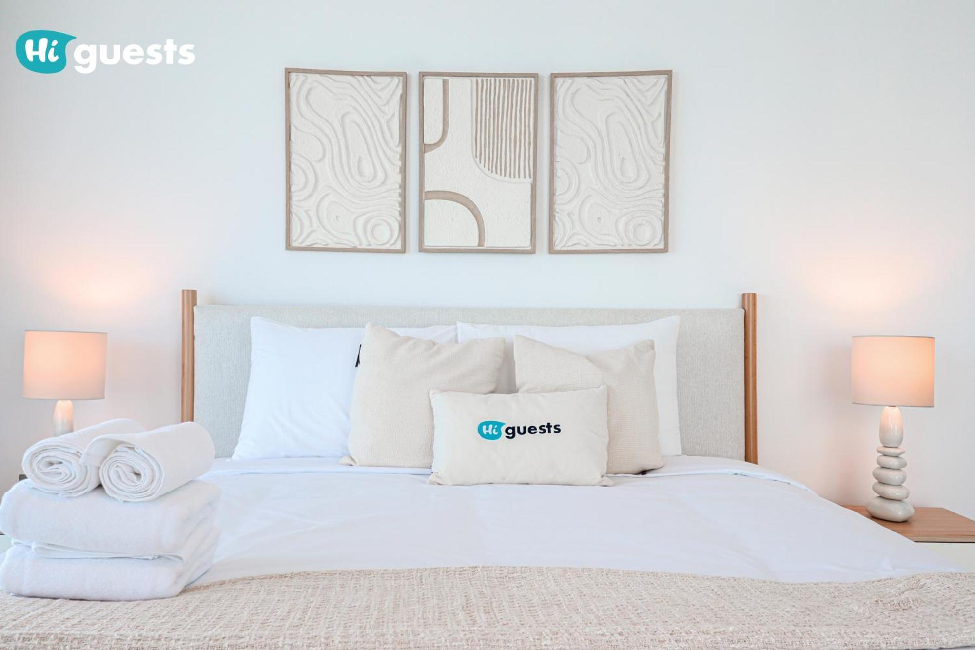 Apartment Higuests - Premier Beachfront Stylish 2br Maid *