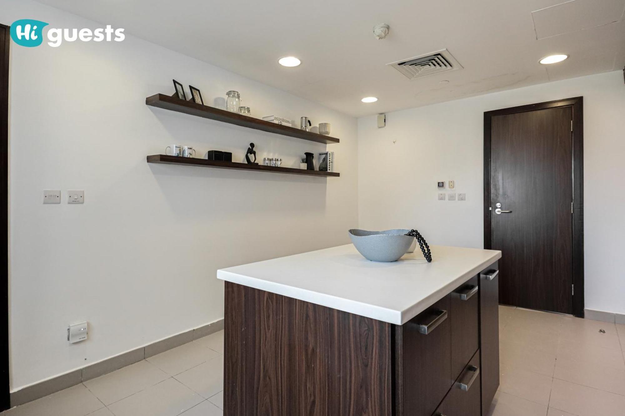 Higuests - Premier Beachfront Stylish 2br Maid *