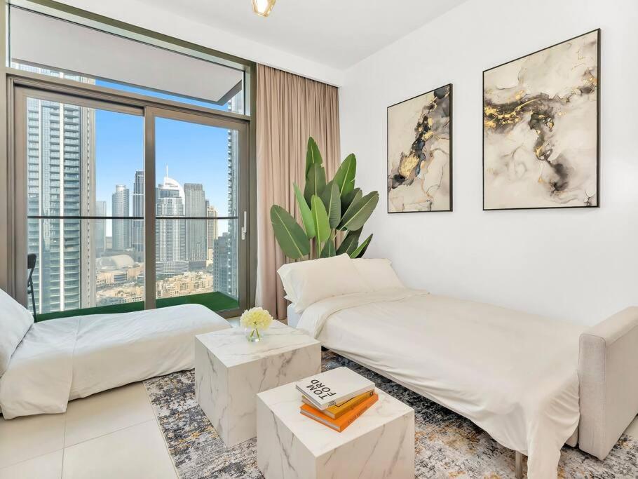 Luxury One Bedroom With Full Burj Khalifa View & Fountain View By Delujo Apartment *