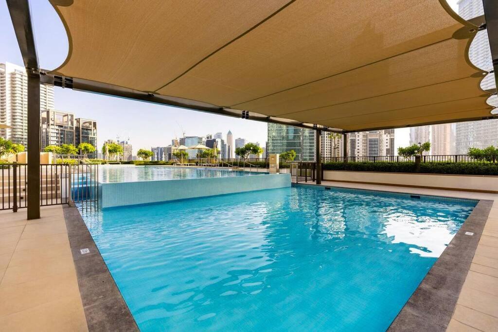 Luxury One Bedroom With Full Burj Khalifa View & Fountain View By Delujo