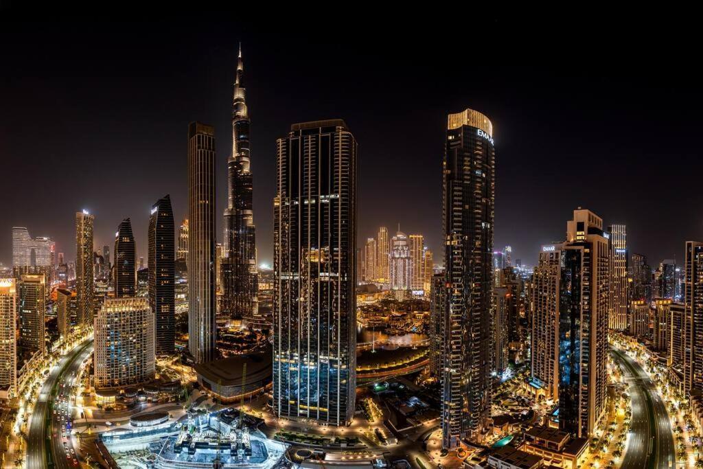 Luxury One Bedroom With Full Burj Khalifa View & Fountain View By Delujo
