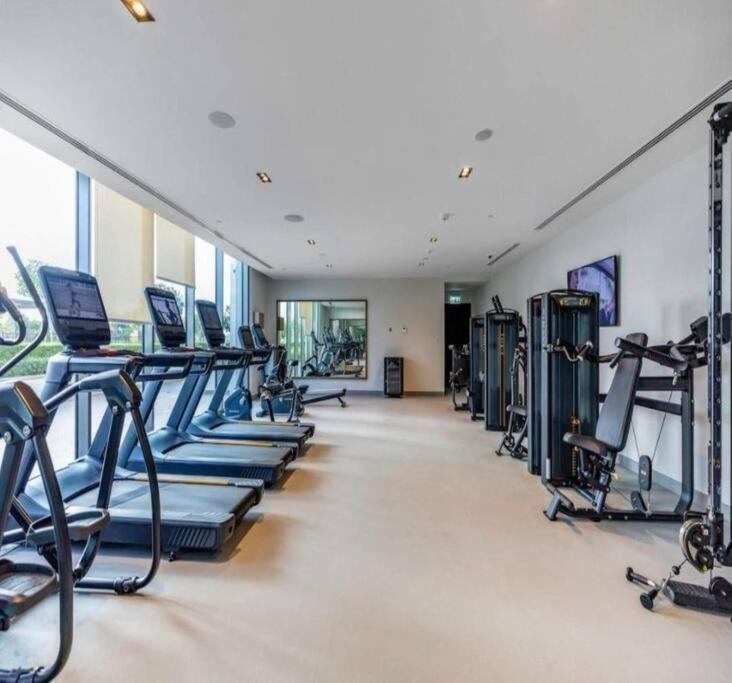 Luxury One Bedroom With Full Burj Khalifa View & Fountain View By Delujo Apartment Dubai