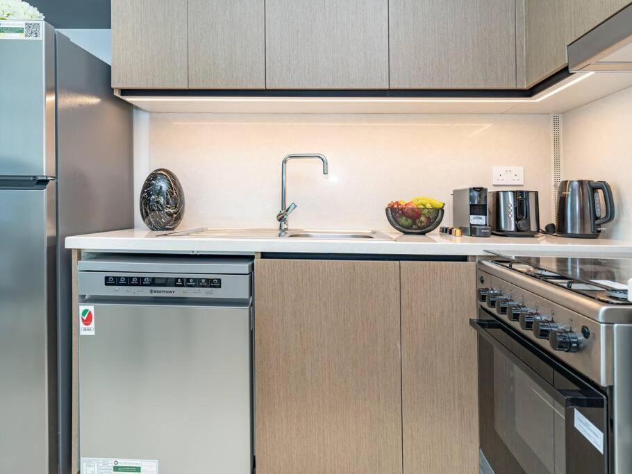 Apartment Luxury One Bedroom With Full Burj Khalifa View & Fountain View By Delujo Dubai